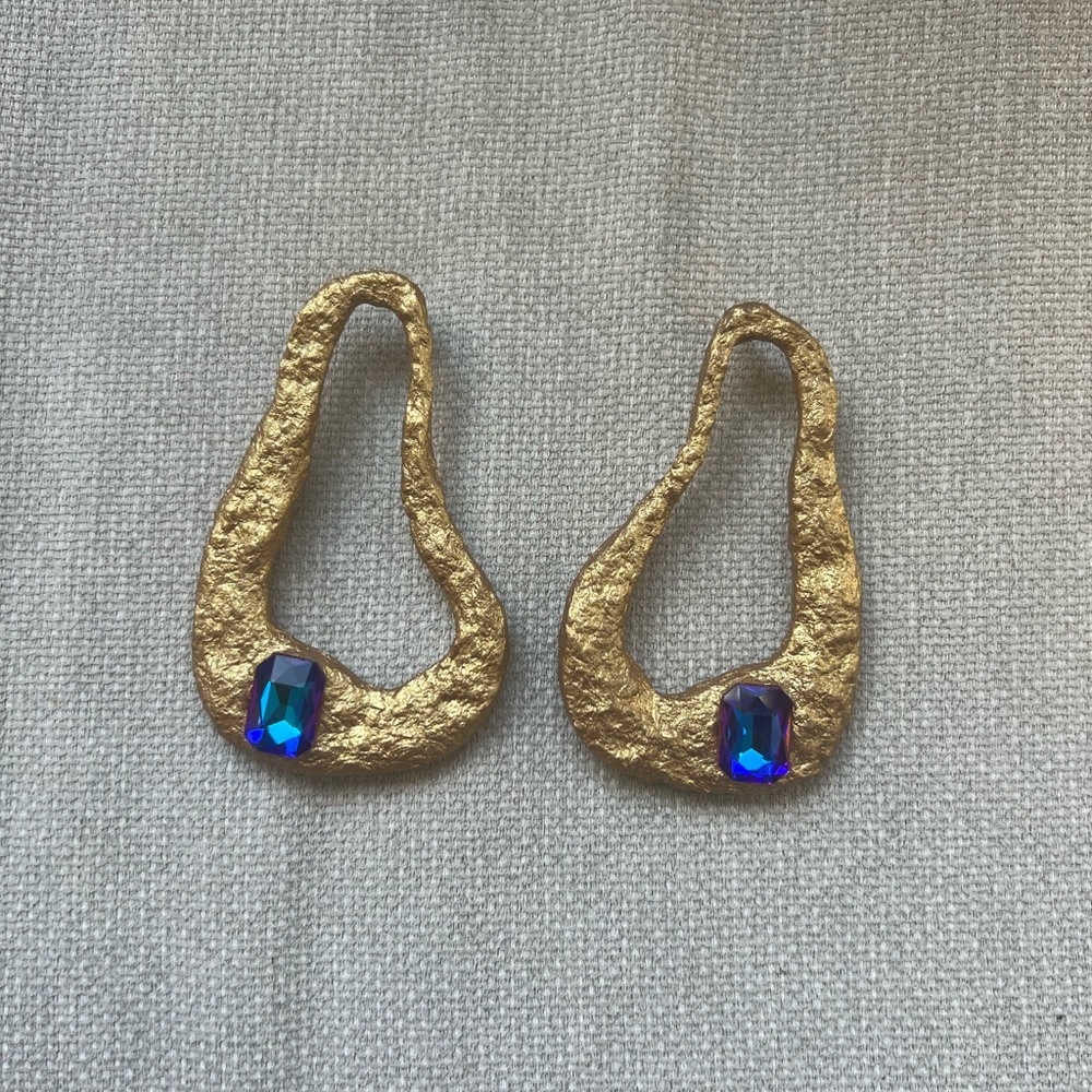 Gold Textured Earrings with Blue Gemstone